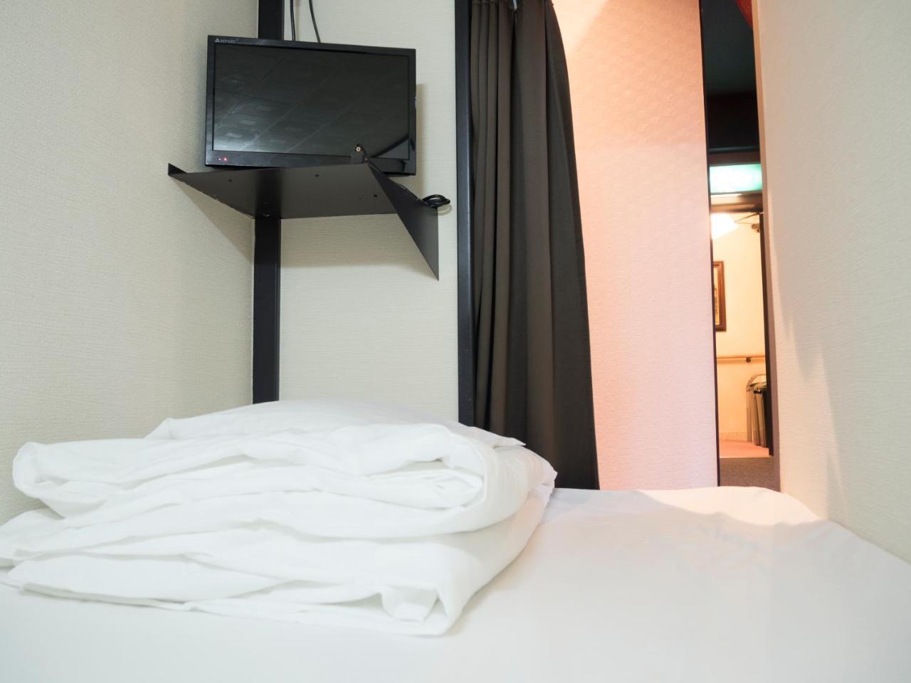 טוקיו Capsule Hotel Hatagoya מראה חיצוני תמונה
